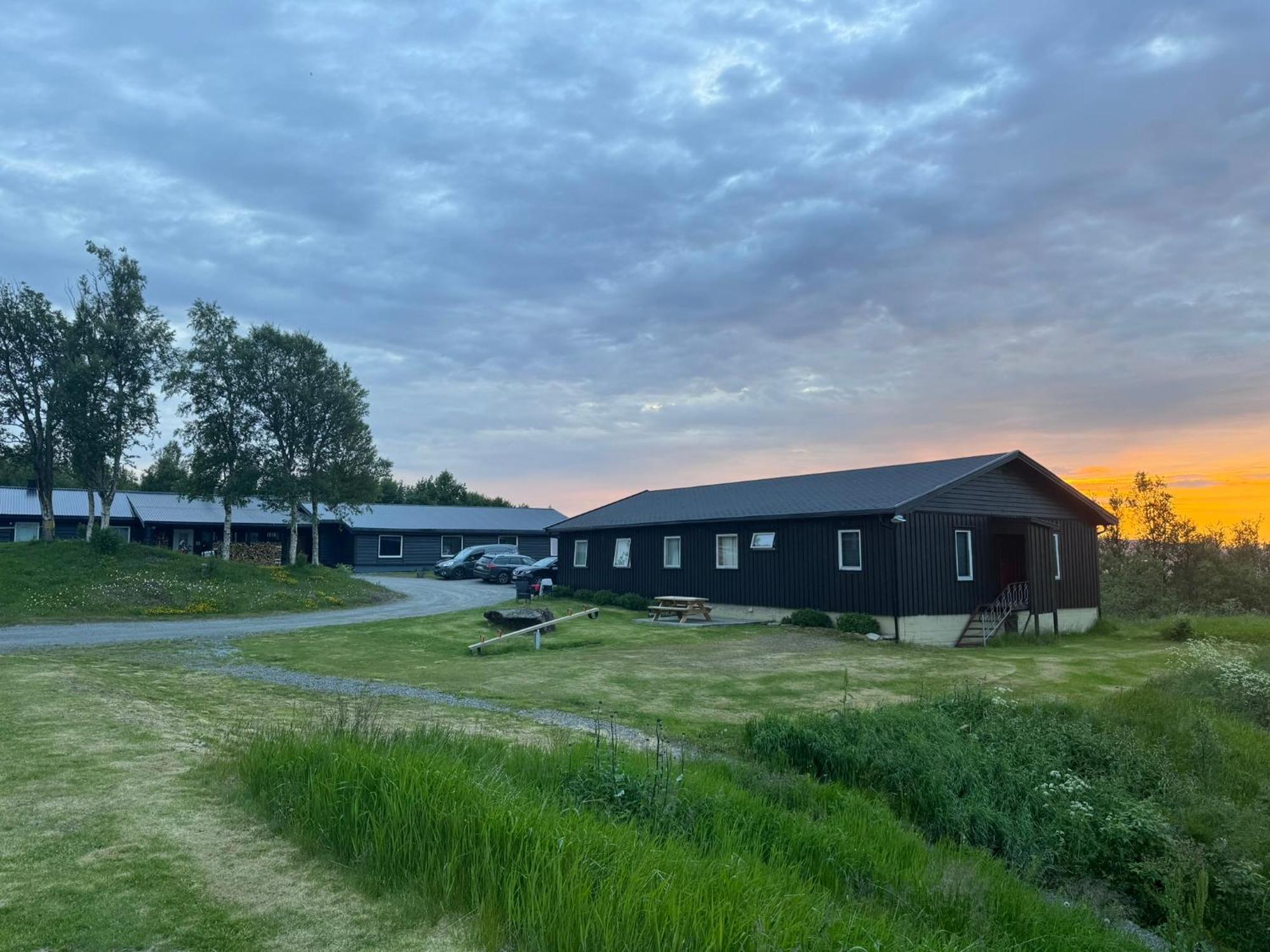 Skoghus Hostel Silsand Exterior photo